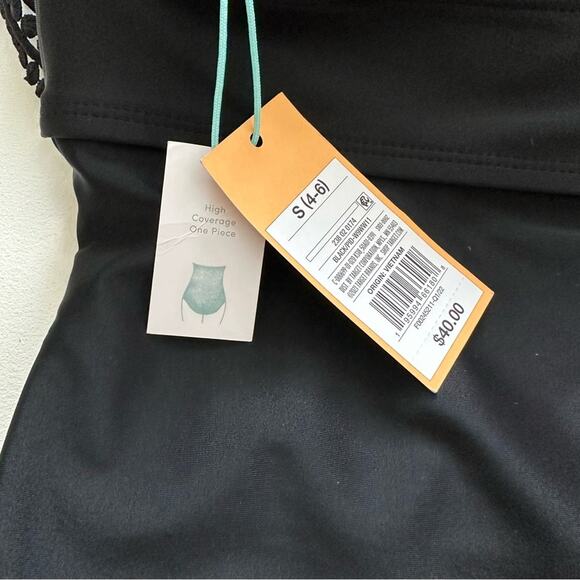 Kona Sol Swimsuit One Piece Black Crochet Flounce Strapless High Coverage Small - Picture 11 of 12